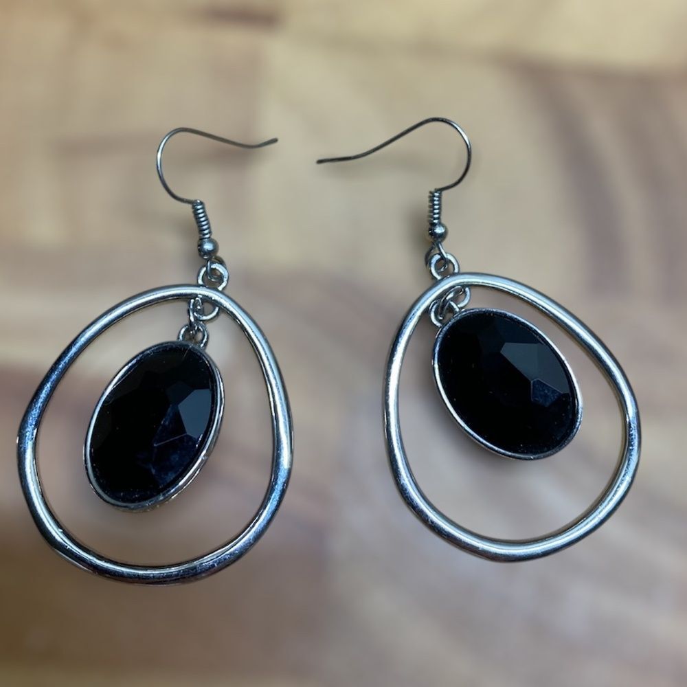 * silver & black bead dangle earrings hook hanger